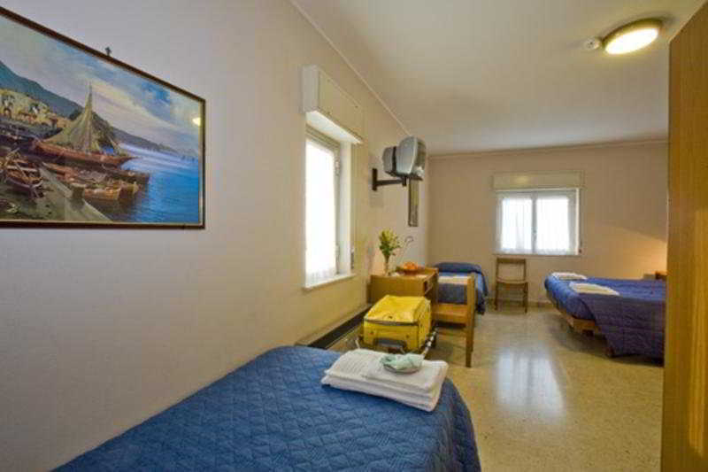 Hotel Villa Mater Catania-Fontanarossai nemzetközi repülőtér Kültér fotó