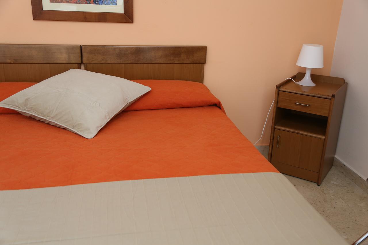 Hotel Villa Mater Catania-Fontanarossai nemzetközi repülőtér Kültér fotó
