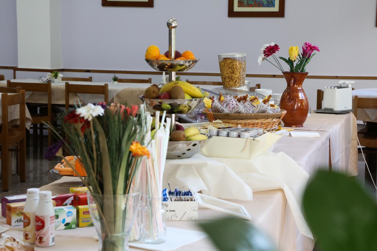 Hotel Villa Mater Catania-Fontanarossai nemzetközi repülőtér Kültér fotó