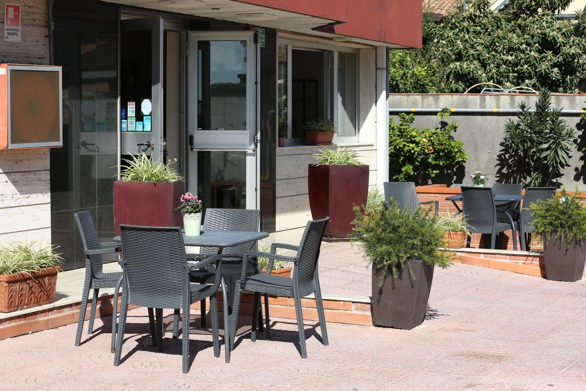 Hotel Villa Mater Catania-Fontanarossai nemzetközi repülőtér Kültér fotó