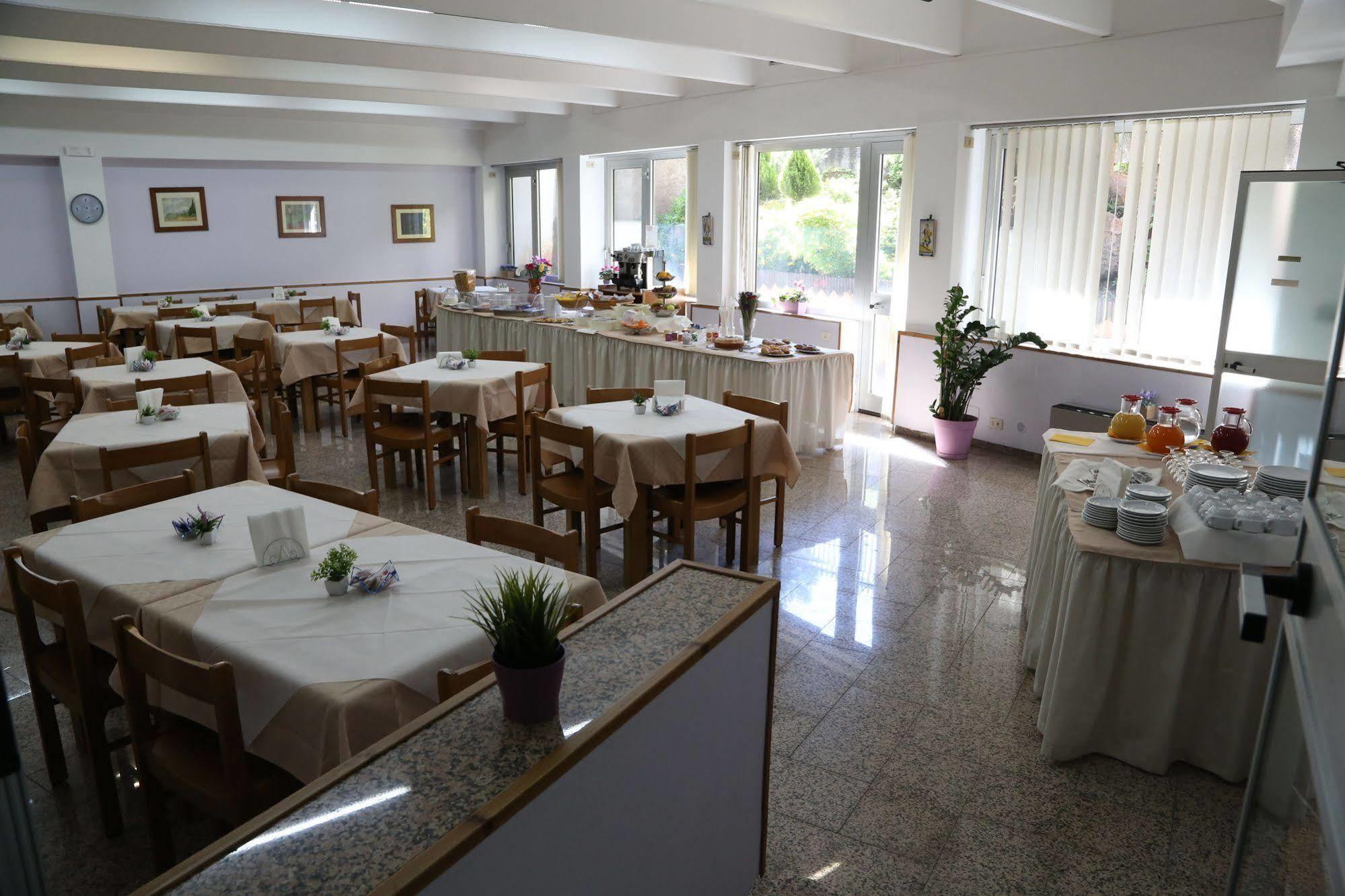 Hotel Villa Mater Catania-Fontanarossai nemzetközi repülőtér Kültér fotó